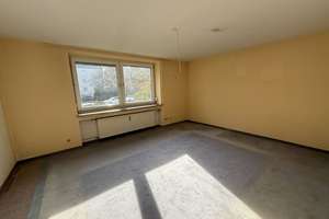 * Erdgeschosswohnung mit Potenzial – ideal für Handwerker oder Kapitalanleger * – Die vollständige Adresse der Immobilie erhältst du vom Anbieter., 89231 Neu-Ulm – Vorschaubild 1