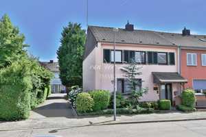 KR-Fischeln: Einfamilienhaus mit Garage und idyllischem Garten in begehrter ruhiger Lage – Krefeld – Vorschaubild 2