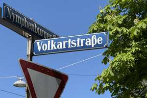 Über den Dächern von Neuhausen: 3 Zimmer, Traumblick & unschlagbar niedriges Wohngeld