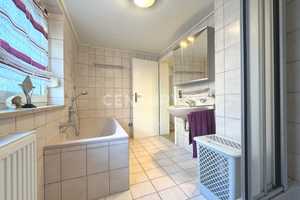 Familienglück in ruhigem Wohngebiet mit Sonnenbalkon, Garten & Garage – Lichtenfels (Kreis) – Vorschaubild 12