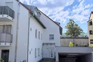 Moderne 3-Zimmer Wohnung zum Wohlfühlen
Guttensteinweg 2a, 93059 Regensburg – Die vollständige Adresse der Immobilie erhältst du vom Anbieter., 93059 Weichs, Regensburg – Vorschaubild 2