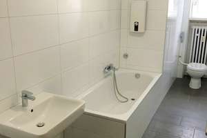 TOP modernisierte 3-Raum-Wohnung mit Einbauküche in Essen Stadtmitte in ruhiger Nebenstraße – Die vollständige Adresse der Immobilie erhältst du vom Anbieter., 45127 Stadtkern, Essen – Vorschaubild 7