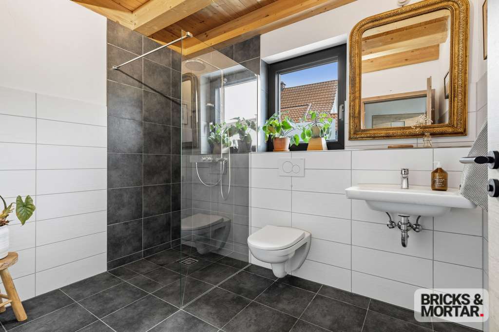 Immobilie in Zusmarshausen - Design trifft Nachhaltigkeit: Architekten-Holzhaus im Passivhausstandard mit Panoramablick - Bild 4