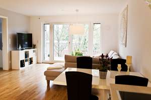 Von Privat: Moderne 2 Zimmer Wohnung mit Südwest-Balkon und EBK – Hundtstraße 1, 22047 Wandsbek (Ortsteil), Hamburg – Vorschaubild 2