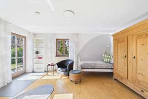 Wohlfühloase mit Gartenidylle: Modernisiertes Haus mit Einliegerwohnung, Doppelgarage und PV-Anlage – Die vollständige Adresse der Immobilie erhältst du vom Anbieter., 84137 Vilsbiburg – Vorschaubild 25