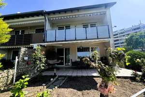 Traumhafte Feldrandlage! Schönes Reihenendhaus mit Garage, Balkon, Terrasse und Keller (vermietet) – Karlsruhe (Kreis) – Vorschaubild 1