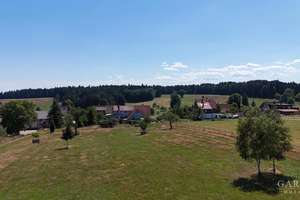 Ein Zuhause mit Herz - viel Platz für Mensch und Tier – Die vollständige Adresse der Immobilie erhältst du vom Anbieter., 72226 Simmersfeld – Vorschaubild 3