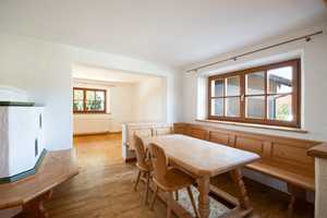 Willkommen daheim! Großzügiges Bauernhaus in Ortsrandlage – München (Kreis) – Vorschaubild 6
