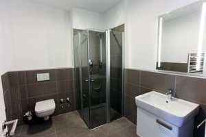 Nachmieter per 16.06.: Einbauschränke | Balkon | Einbauküche | Duschbad | Parkett & Zentrum! – Prager Straße 12a, 4103 Leipzig – Vorschaubild 4