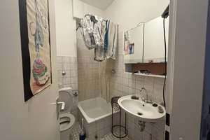 Vermietete 2-Zimmer-Altbauwohnung mit Balkon in gefragter Kieler Lage – ideale Kapitalanlage! – Die vollständige Adresse der Immobilie erhältst du vom Anbieter., 24114 Südfriedhof, Kiel – Vorschaubild 3