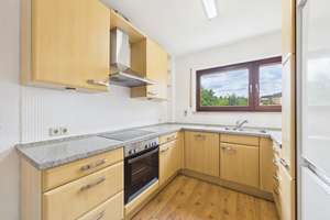 Helle 3-Zimmer-Wohnung mit Balkon, Garage und Treppenlift in Stuttgart-Weilimdorf – Die vollständige Adresse der Immobilie erhältst du vom Anbieter., 70499 Weilimdorf (Ortsteil), Stuttgart – Vorschaubild 13