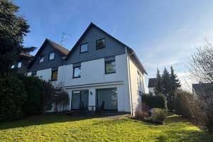 Charmantes Reihenendhaus mit Einliegerwohnung in Solingen-Höhscheid – Die vollständige Adresse der Immobilie erhältst du vom Anbieter., 42657 Burg/Höhscheid, Solingen – Vorschaubild 1