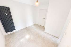 ERSTBEZUG: Stilvolle 50 m² 1-Zimmer-Wohnung in zentraler Lage mit EBK & Parkett – Außer der Schleifmühle 4, 28203 Ostertor, Bremen – Vorschaubild 4