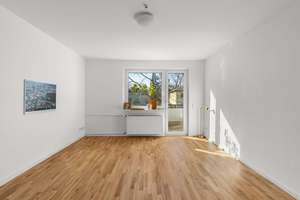 Ruhig & hell: 3-Zimmer-Wohnung mit Südbalkon in Berlin-Westend