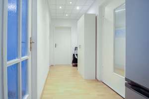 Zentrale 2-Zimmer-Wohnung mit Südbalkon und guter Anbindung – Die vollständige Adresse der Immobilie erhältst du vom Anbieter., 70190 Stöckach, Stuttgart – Vorschaubild 3