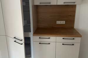 2-Zimmer-DG-Wohnung mit neuer Einbauküche und Tageslichtbad im HH Erstbezug nach Kernsanierung – Häfnergasse 1, 65183 Wiesbaden – Vorschaubild 3