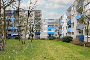 4-Zimmer Wohnung mit 2 verglasten Loggien in Bremen-Mahndorf  – Bremen – Vorschaubild 1