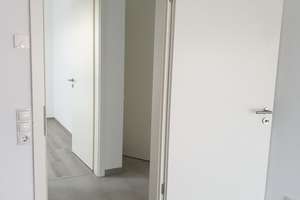 Das Haus im 2021 gebaut. Schöne 3-Zimmer-Wohnung in Koblenz-Karthause – Birkenweg 1 A, 56075 Karthäuserhofgelände, Koblenz – Vorschaubild 12