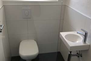 Wohnen mit Charakter: Doppelhaushälfte in Erlangen-Kriegenbrunn – Osloer Straße 12, 91056 Kriegenbrunn, Erlangen – Vorschaubild 38