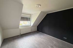 Einziehen und wohlfühlen - 3 Zimmer Dachgeschoss Wohnung mit Balkon, Essen-Katernberg – Kraspothstraße 24, 45327 Katernberg, Essen – Vorschaubild 11