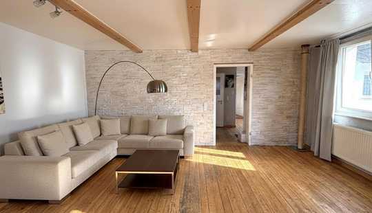 Bild von Freistehendes Einfamilienhaus mit Potential - Einliegerwohnung und Garten inklusive