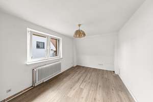 PROVISIONSFREI: Vielseitiges Familienidyll mit Wintergarten, Kamin & Sauna (teil-modernisiert!) – Die vollständige Adresse der Immobilie erhältst du vom Anbieter., 12355 Rudow, Berlin – Vorschaubild 23