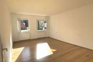 Aussicht über Stuttgart | Sanierte Dachgeschoss-Altbau-Wohnung – Libanonstraße 28, 70184 Gänsheide, Stuttgart – Vorschaubild 8