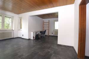 Zweifamilienhaus in guter Lage mit Doppelgarage und Garten – Die vollständige Adresse der Immobilie erhältst du vom Anbieter., 67655 Innenstadt West/Kotten, Kaiserslautern – Vorschaubild 5