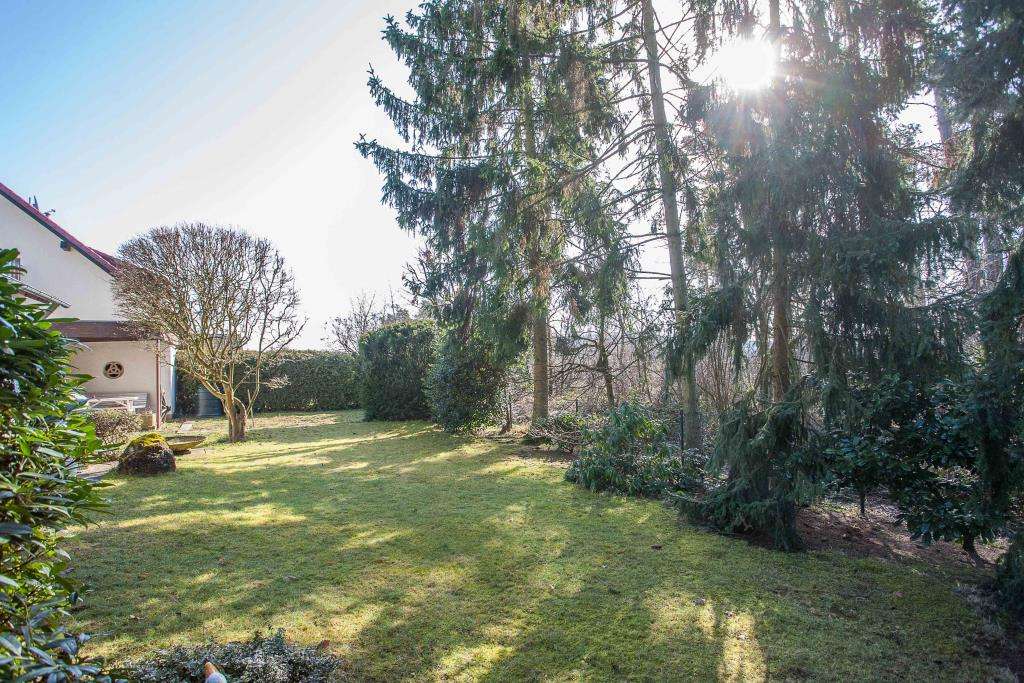 Immobilie in Möhrendorf - +++ Kinder, wir sind zu Hause - Grün, ruhig & doch stadtnah! +++ - Bild 1