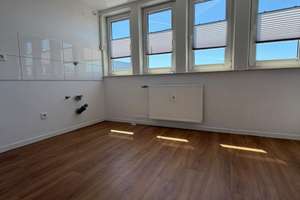 3,5-Zimmer-Wohnung im Dachgeschoss in Hannover mit Tiefgaragenstellplatz – Die vollständige Adresse der Immobilie erhältst du vom Anbieter., 30519 Wülfel, Hannover – Vorschaubild 4