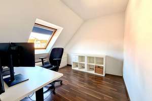 Charmante Dachgeschoss-Maisonette mit Dachterrasse – ideal für junge Paare und kleine Familien! – Die vollständige Adresse der Immobilie erhältst du vom Anbieter., 50823 Neuehrenfeld, Köln – Vorschaubild 11