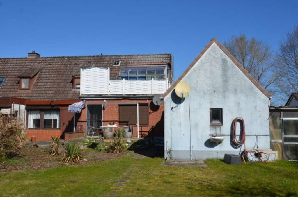 Immobilie in Bönebüttel - Doppelhaushälfte auf großem Grundstück in Bönebüttel bei Neumünster - Bild 2