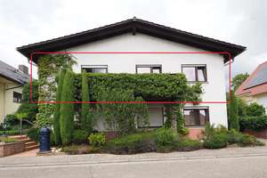 Lichtdurchflutete Wohnung in freistehendem Haus in ruhiger Lage