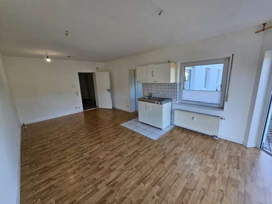 Schickes, renoviertes Appartement mit sonniger Terrasse in top Wohnhaus