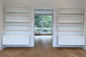 ***SCHMUCKSTÜCK IN HISTORISCHER VILLA IM ZOOVIERTEL***MIT EINBAUKÜCHE, VIELEN EINBAUTEN & BALKON*** – Freytagstraße 49, 40237 Düsseltal, Düsseldorf – Vorschaubild 2