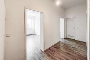 3,5 Zimmer – vollständig renoviert – zentrale Lage – Garten – Bewohnerparkausweis – Freisenstraße 21, 44649 Wanne, Herne – Vorschaubild 2