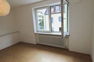 Lebendig wohnen in Regensburg: 2-Zimmer-Wohnung mit Balkon – Furtmayrstraße 8, 93053 Kasernenviertel, Regensburg – Vorschaubild 10