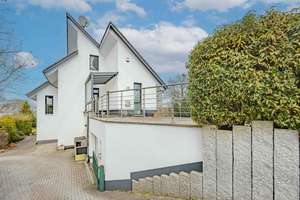 Hamburg-Curslack: Modernes Einfamilienhaus im KfW-40-Standard mit Platz für die ganze Familie – Die vollständige Adresse der Immobilie erhältst du vom Anbieter., 21037 Curslack, Hamburg – Vorschaubild 3