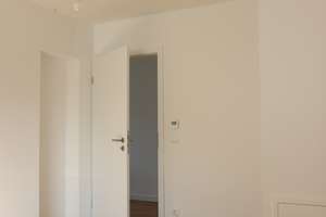 Hochwertig sanierte 2-Zimmer-Wohnung mit Garten in Leverkusen-Rheindorf   – Die vollständige Adresse der Immobilie erhältst du vom Anbieter., 51371 Rheindorf, Leverkusen – Vorschaubild 9