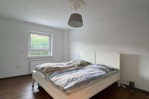 Kernsaniertes Reihenendhaus mit Kamin, Garten und viel Platz auf vier Etagen – 90616 Neuhof an der Zenn – Vorschaubild 6