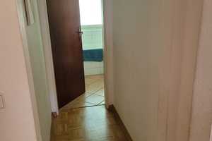 Gut geschnittene 4 Zimmerwohnung mit Balkon in Düsseldorf-Knittkuhl. – Am Schultersbusch 19, 40629 Düsseldorf – Vorschaubild 9