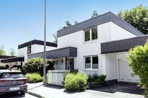 Elegantes Einfamilienhaus mit Wintergarten in ruhiger Lage in Trudering
