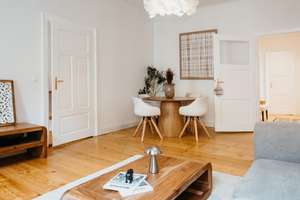 Sonnig. Saniert. Bezugsfrei. Mitten in der Stadt. Altbau in der Maxvorstadt: 3-Zimmer mit Balkon – Schellingstraße 32, 80799 Universität, München – Vorschaubild 5