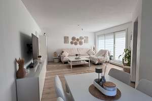 Wunderschöne Etagenwohnung in Solingen Mitte – Die vollständige Adresse der Immobilie erhältst du vom Anbieter., 42651 Solingen-Mitte, Solingen – Vorschaubild 2