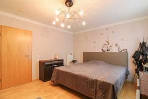 Modernes REH mit Garten, hochwertiger Ausstattung & viel Platz in Frankfurt-Schwanheim – 60529 Schwanheim, Frankfurt am Main – Vorschaubild 17