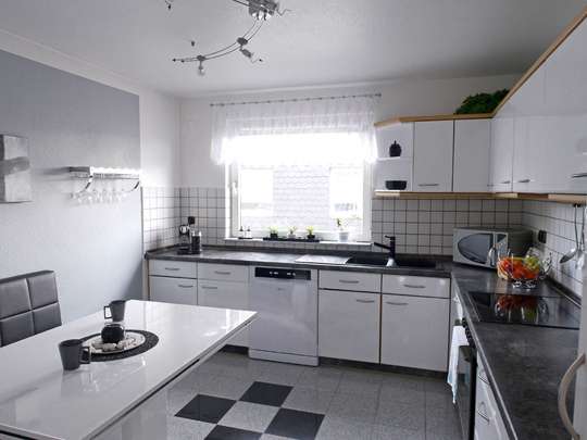 Hochwertige 117m² Wohnung mit Garten, Spitzboden und Keller - Bild 11
