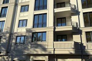 Wohnen mit Charakter: Elegante 2,5-Zimmer-Wohnung in Steglitz