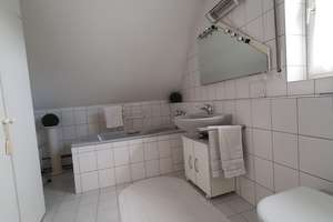Zweifamilienhaus in bevorzugter Wohnlage – Die vollständige Adresse der Immobilie erhältst du vom Anbieter., 40878 Zentrum, Ratingen – Vorschaubild 15