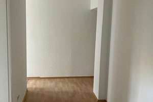 **helle 3 Zimmer mit EBK & Balkon** – Tschaikowskistraße 64, 9130 Sonnenberg, Chemnitz – Vorschaubild 4