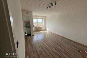 Frisch renovierte 2-Zimmer-Wohnung im 3. OG mit Weitblick ins Grüne – zentral & sofort bezugsfrei – Die vollständige Adresse der Immobilie erhältst du vom Anbieter., 42859 Zentralpunkt, Remscheid – Vorschaubild 6